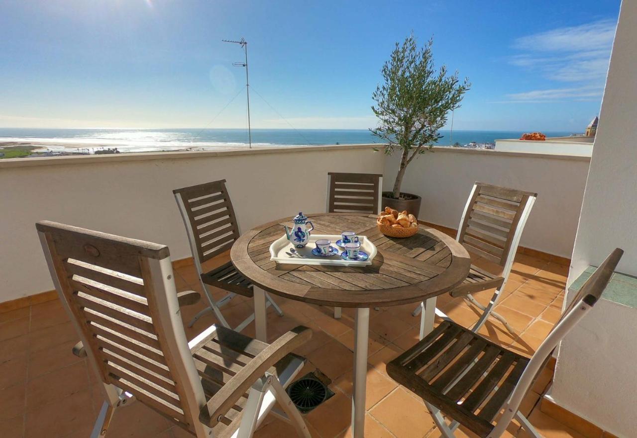 Terraza Trafalgar Apartamento Tipo Penthouse Con Enorme Terraza Y Vistas Al Mar Conil De La Frontera Luaran gambar