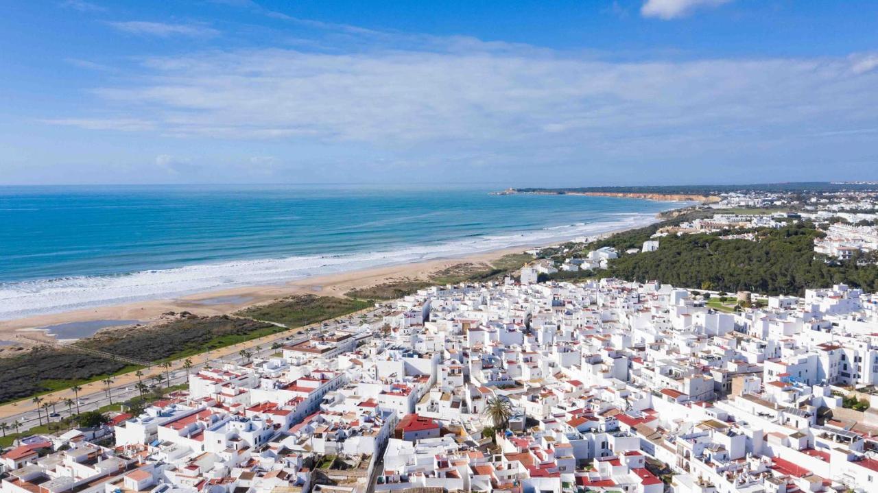 Terraza Trafalgar Apartamento Tipo Penthouse Con Enorme Terraza Y Vistas Al Mar Conil De La Frontera Luaran gambar